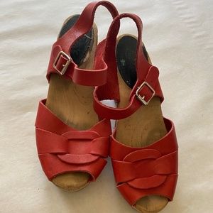 Lotta of Stockholm Peep Toe red heeled clogs 40